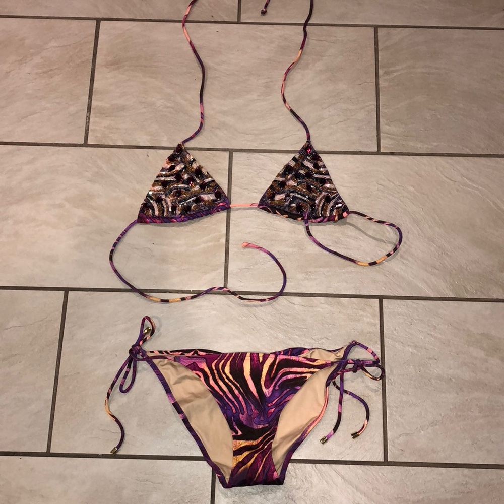 Bathing suit